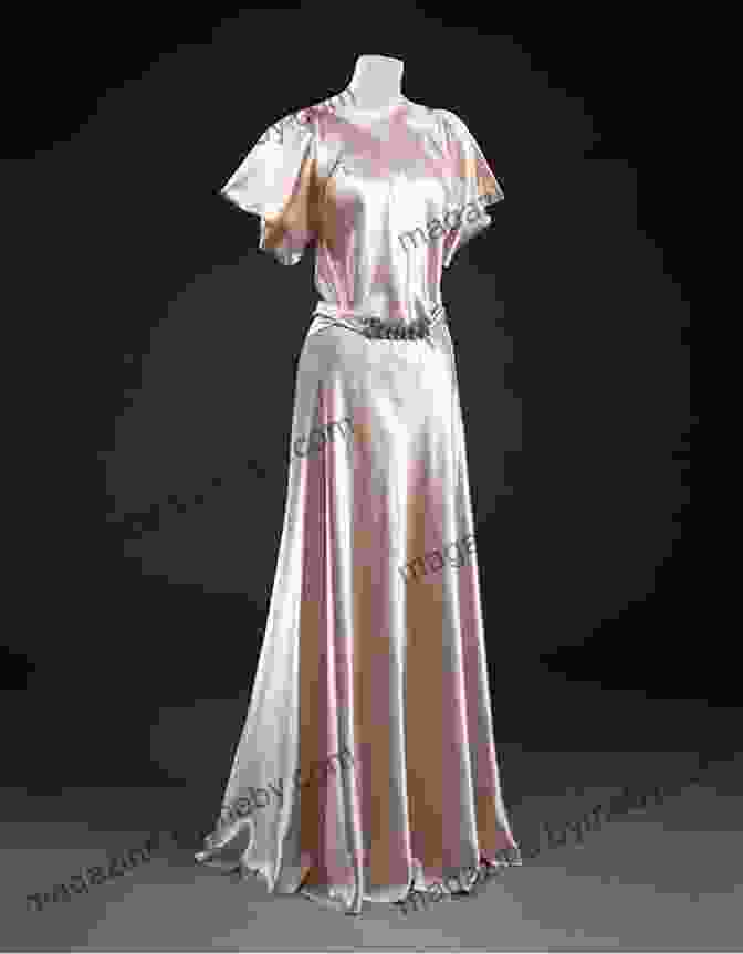 Madeleine Vionnet's Bias Cut Gowns Dressing Modern Frenchwomen: Marketing Haute Couture 1919 1939